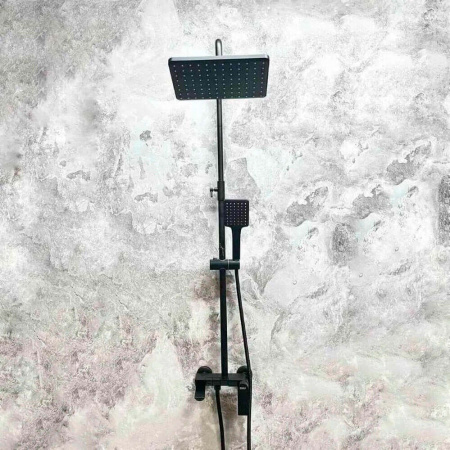 Смеситель для душа (зонт, квадрат) со стойкой HAIBA HB24639-7 ЧЕРНЫЙ (лат., с изливом)(4)