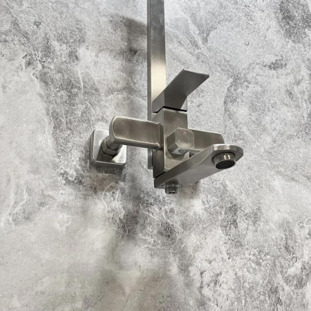 Смеситель для душа (зонт, квадрат) со стойкой HAIBA HB24803 (нерж.сталь, с изливом) Смеситель для душа (зонт, квадрат) со стойкой HAIBA HB24803 (нерж.сталь, с изливом)