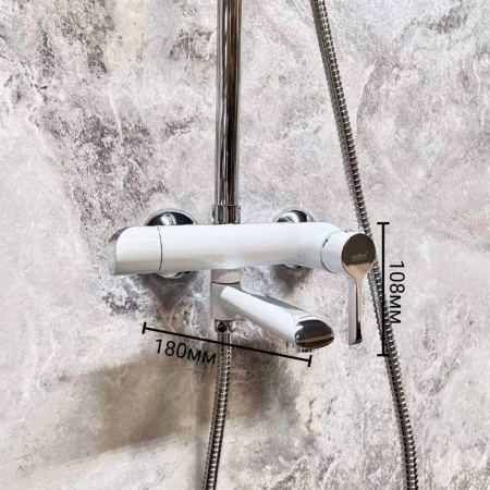 Смеситель для душа (зонт, квадрат) со стойкой HAIBA HB24805-8 БЕЛЫЙ/ХРОМ  (лат., с изливом) Смеситель для душа (зонт, квадрат) со стойкой HAIBA HB24805-8 БЕЛЫЙ/ХРОМ  (лат., с изливом)