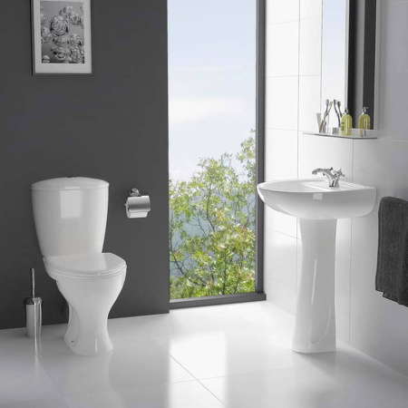 Унитаз-компакт "ВЕРСИЯ" антивсплеск, косой выпуск, сиденье полипропилен, арматура 1-режимная