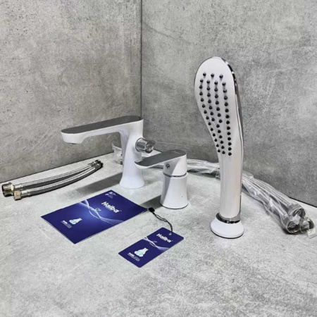 Смеситель на борт ванны врезной короткий излив HAIBA HB80804 БЕЛЫЙ/ХРОМ (лат., 35мм)