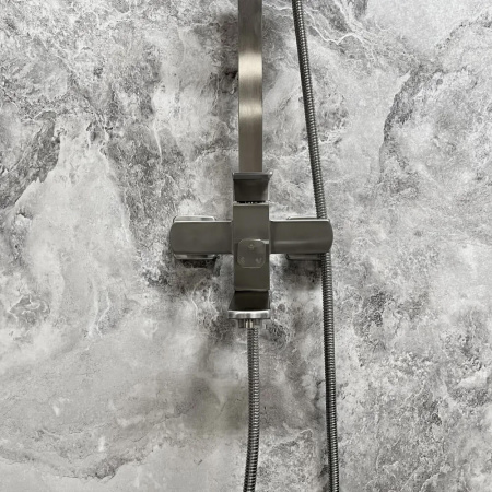 Смеситель для душа (зонт, квадрат) со стойкой HAIBA HB24803 (нерж.сталь, с изливом) Смеситель для душа (зонт, квадрат) со стойкой HAIBA HB24803 (нерж.сталь, с изливом)