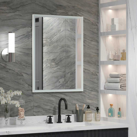 Зеркало ФРЭЙМ/Frame 600х800мм(LED-подсветка, бесконт сенсор вык-ль, ХОЛОД подсв, ал профиль БЕЛЫЙ)