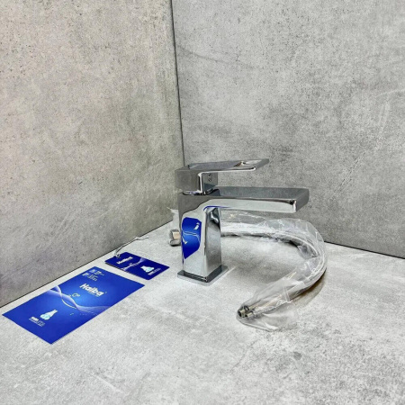 Смеситель на раковину HAIBA HB10615 (лат., 35мм)