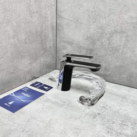 Смеситель на раковину HAIBA HB10548-7 ЧЕРНЫЙ/ХРОМ (лат.,35мм)